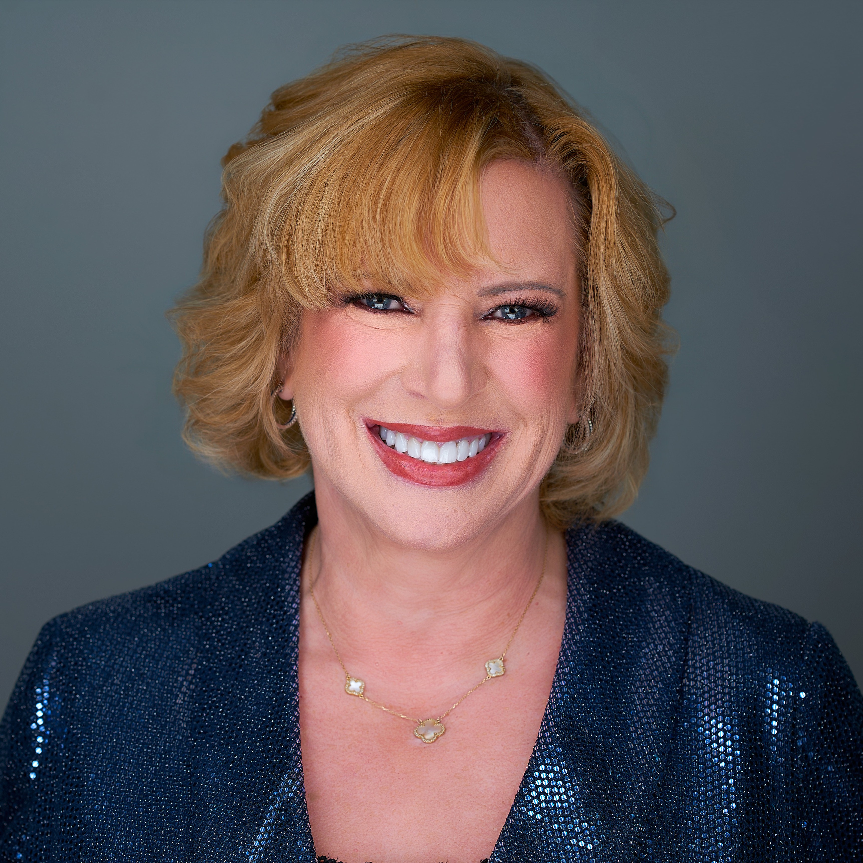 Suellen Wolk headshot